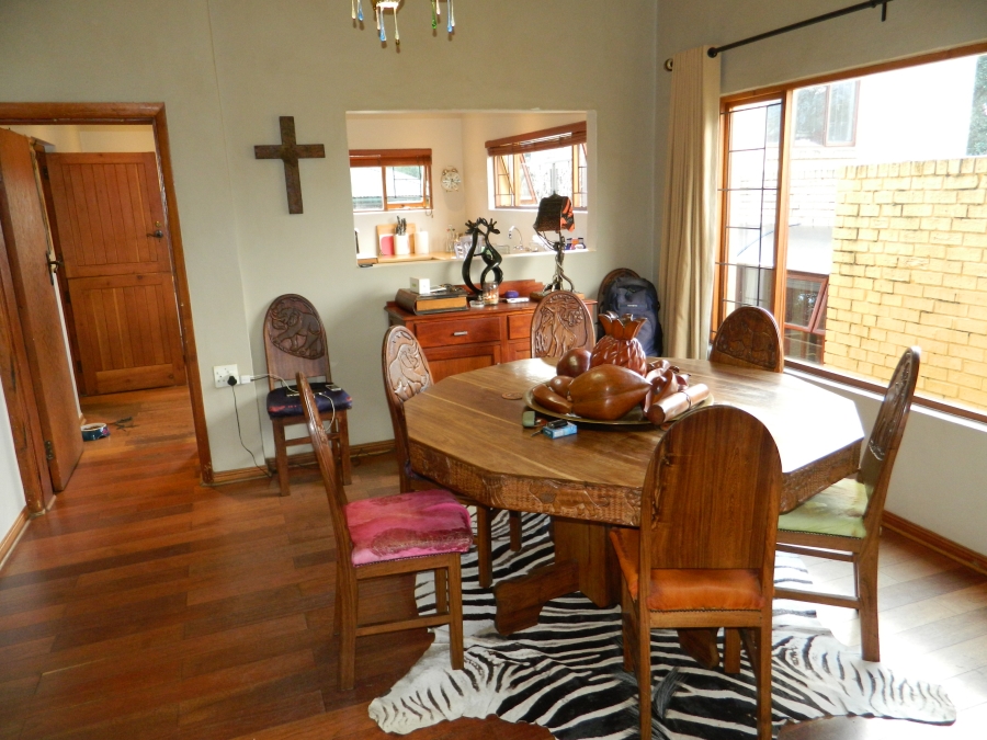5 Bedroom Property for Sale in Wellington Central Western Cape